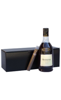 Caixa com Conhaque Henessy VSOP